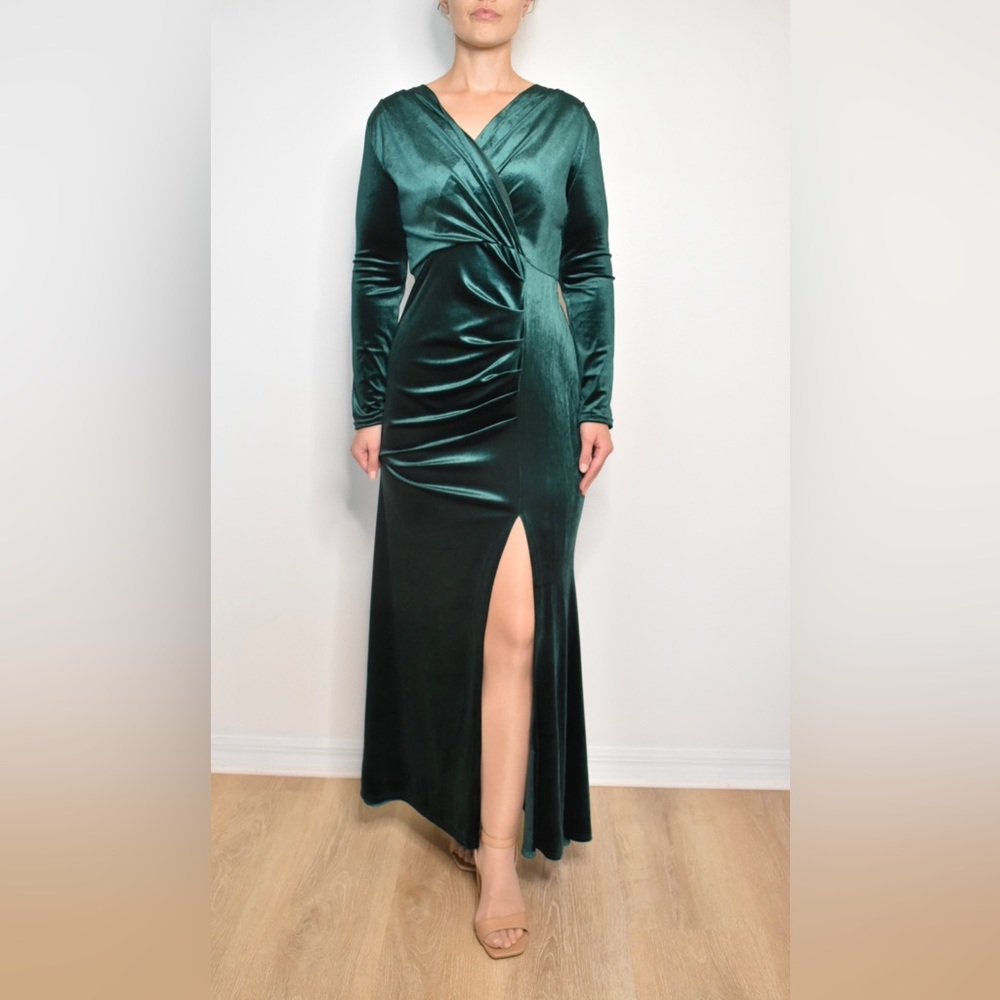 Long sleeve green velvet dress